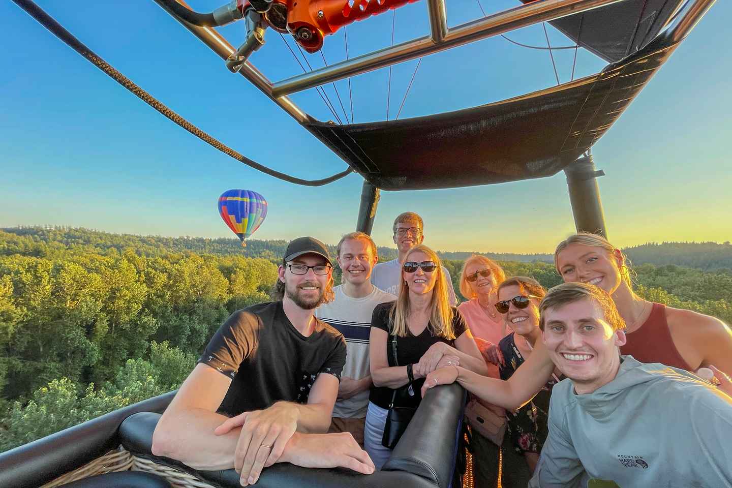 Walla Walla: Wine Country Hot Air Balloon Flight at Sunset thumbnail