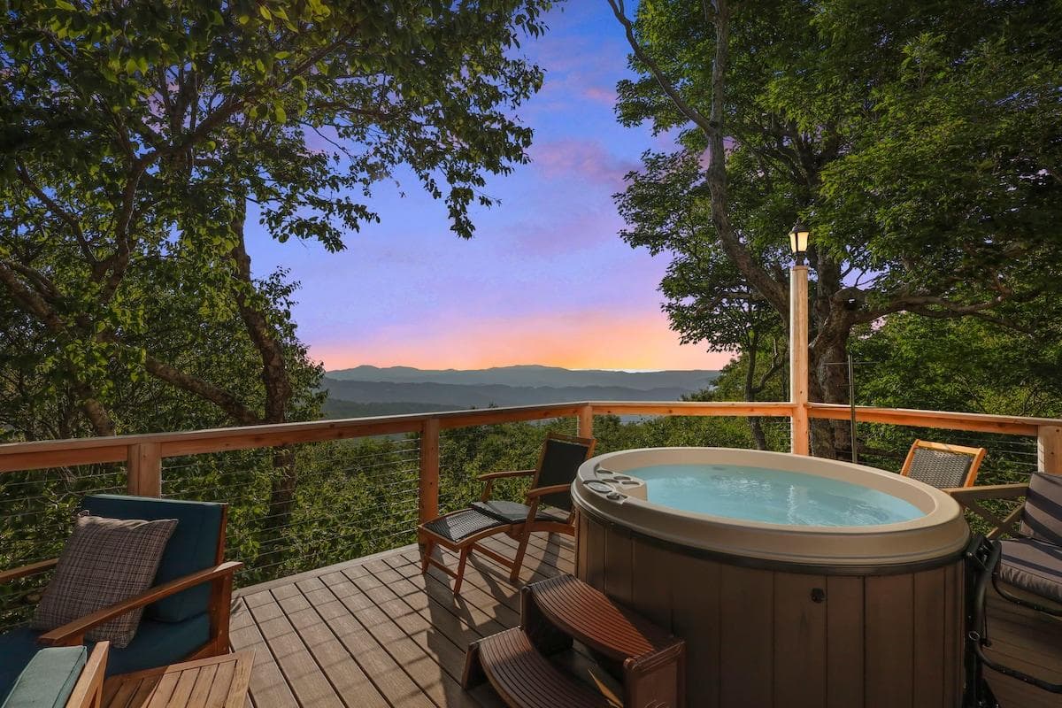 Sunset soaks with mountain views make this hot tub a can't-miss amenity. 
